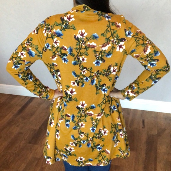 New Draped Mustard Floral Cardigan - Picture 7 of 8